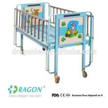 DW-CB01 up-down lift siderail lovely baby bed for the newborn baby